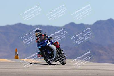 media/Mar-24-2025-Moto Forza (Mon) [[57ce5c5cff]]/3-Beginner Group/Session 4 (Turn 9)/